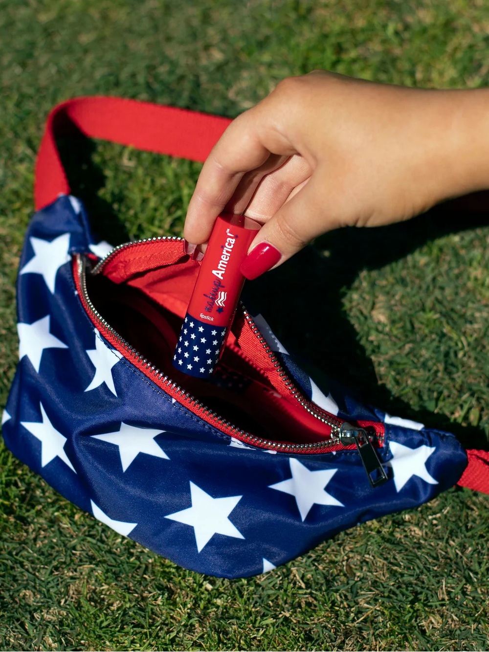 Forever 21 Kids Star Print Navy & White Fanny Pack with Red Strap - Picture 2 of 8
